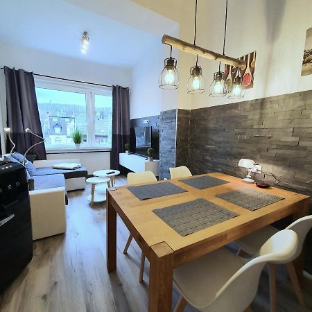 Moderne Wohlfuehloase Zentral In Seenaehe - Pillow Menu, 2 Stk 55" Smart Tvs, Netflix, Disneyplus Uvm Wetter  Exteriér fotografie